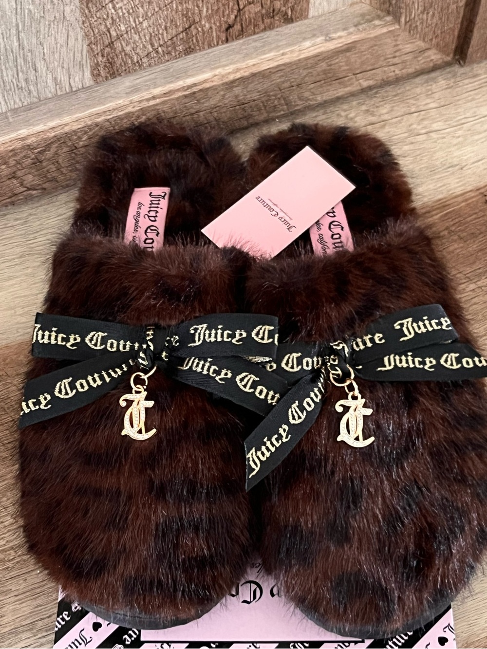 NWT Juicy Couture Brown Faux Fur Slide Slippers with Logo Bow – Size L 8/9